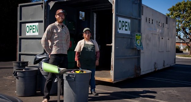 photo 1586379674363 390154ba7b77